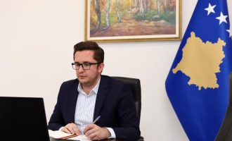 Mustafa takoi virtualisht përfaqësuesit e prodhimit të mishit të zogut