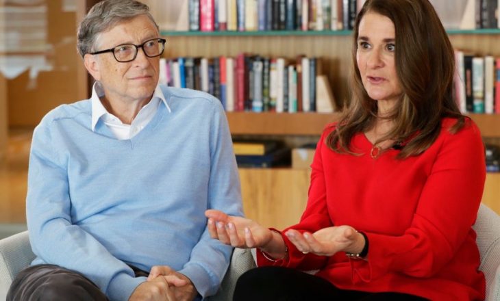 Bill Gates del hapur në mbrojtje të Kinës për koronavirusin dhe sulmon SHBA-të