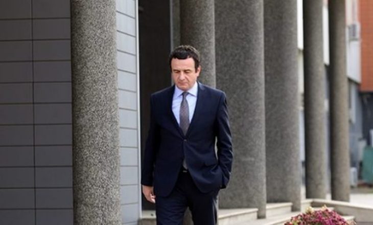 Pas formimit të qeverisë së re, Kurti tregon a do t’ia lëshojë zyrën kryeministrit të ri