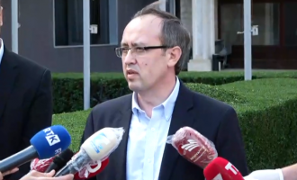 Hoti tregon tri opsionet për fillimin e vitit të ri shkollor