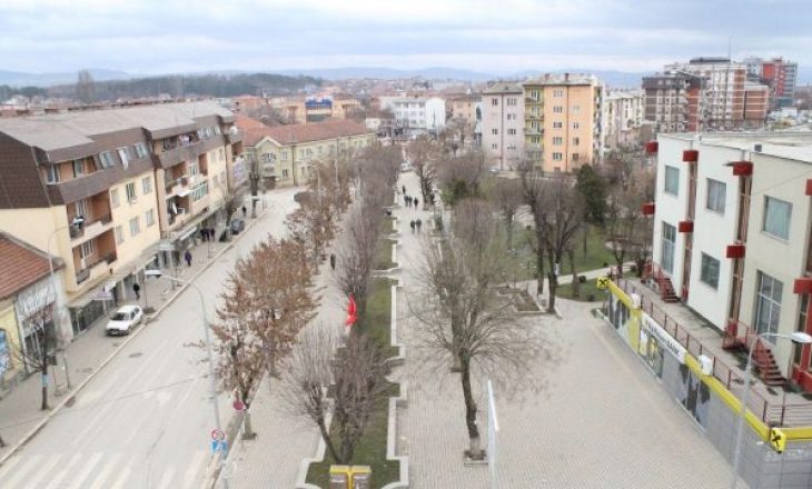 Tri fshatrat e Podujevës vazhdojnë të mbesin në karantinë