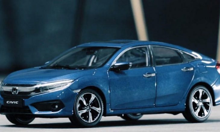 Honda me reklamë unike për Civic që përshtatet me situatën e ditëve të sotme