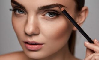 3 këshilla të thjeshta që ‘make up-i’ t’ju rezistojë gjatë gjithë ditës