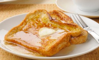 Kur është koha e duhur për të ngrënë mëngjes