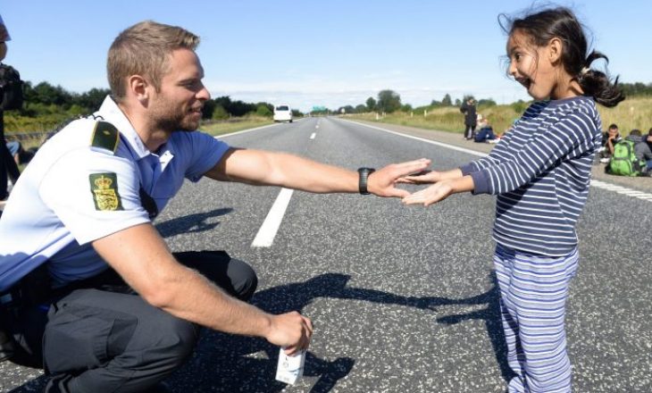 Danimarka heq kufizimet e emigracionit për bashkëshortët e huaj dhe fëmijët