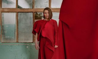 Këngëtarja e famshme tregon ‘fore’ me gjakovarë për koronavirusin