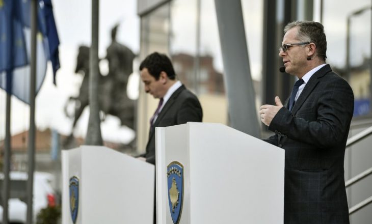 Edhe 30 euro më shumë për të gjithë përfituesit e skemave sociale e pensionale
