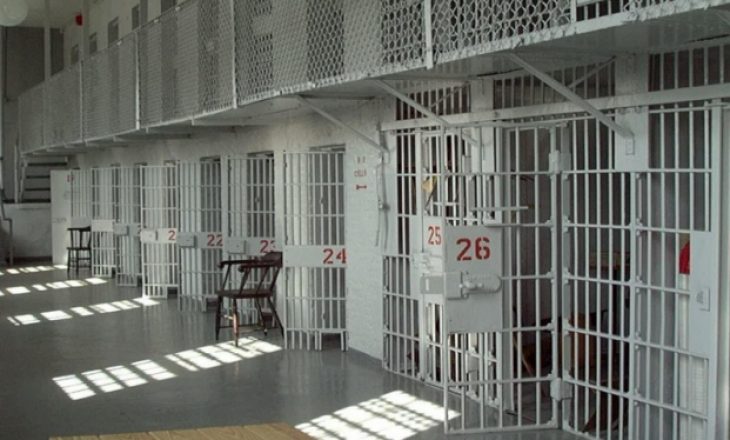 Vdes një i burgosur në Spitalin e Pejës – ishte dënuar për keqpërdorim seksual nën moshën 16-vjeçare