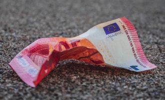 Parajsat fiskale në zemër të Evropës, po e thellojnë më tej pabarazinë