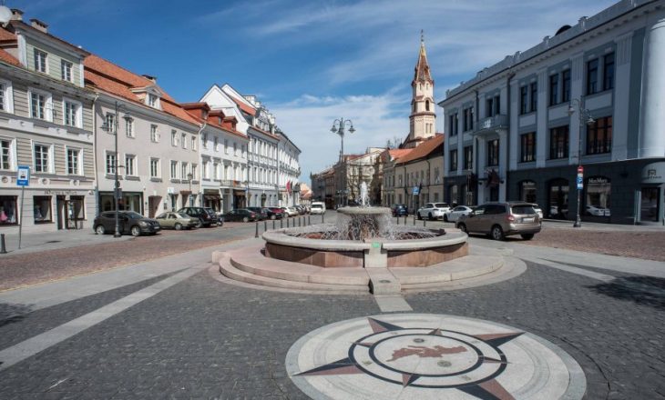 Rukiqi propozon modelin e Lituanisë për kafenetë në Prishtinë