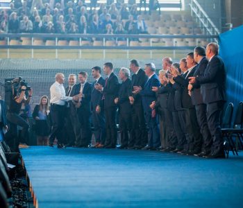 Lumir Abdixhiku e ngritë në detyrë zyrtarin e lartë të partisë së tij