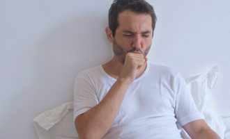 CDC shton në listë edhe gjashtë simptoma të tjera të koronavirusit