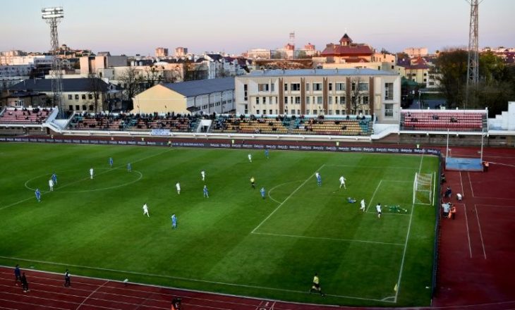 Çudira në kampionatin e vetëm të Evropës ku po zhvillohet futbolli