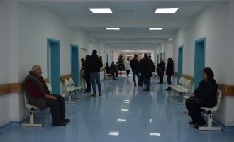 Vdes një punonjës i QKMF-së në Prizren: Ishte i infektuar me COVID-19