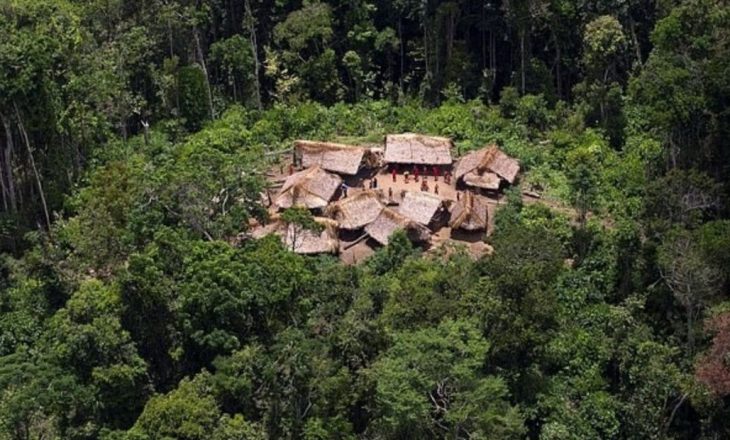 Vdes nga koronavirusi 15-vjeçari nga tribuja e largët amazoniane