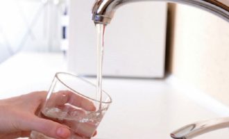 Disa këshilla për përdorimin e ujit në objekte banesore dhe shtëpiake