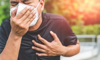 Ekspertët thonë se një në pesë pacientë me koroanvirus pëson dëmtim të zemrës