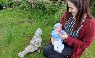 Nuk e dinte se ishte shtatzënë, 21-vjeçarja e kuptoi katër orë para se të lindte