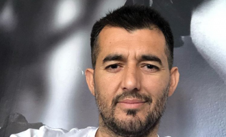 Labi fton edhe maturantët në protestë: Do të këndoj falas për ju