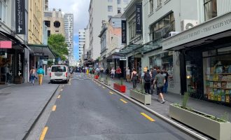 Polici qëllohet për vdekje – një tjetër i lënduar rëndë