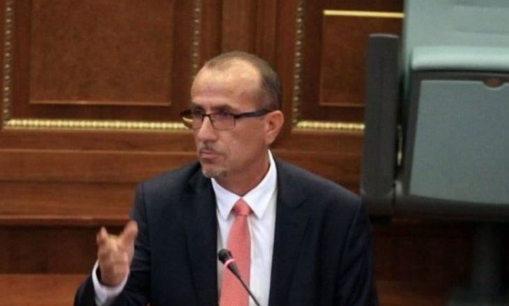 “Disa ish-deputetë të VV-së sponsorizuan raporte kundër UÇK-së”, thotë Haxhiu