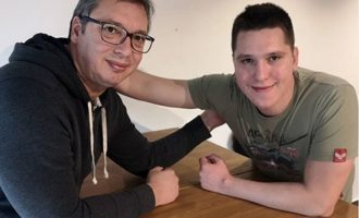 Kryeministrja serbe: Djali i Vuçiq-it është në rrezik