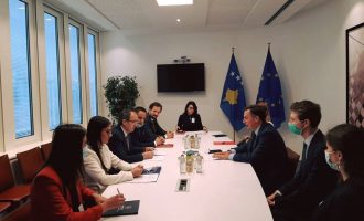 Hoti fillon takimet në Bruksel