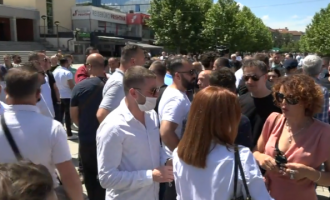 Estrada dhe pronarët e restorantëve protestojnë me kërkesë që të lejohen dasmat gjatë verës