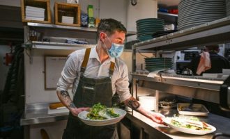 600 mijë veta humbin punën për shkak të mbylljes