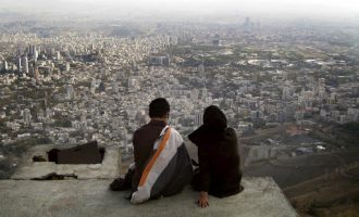 Irani në 30 vitet e ardhshme mund të jetë shteti me popullësinë më të plakur