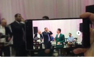 Labi me kolegë, proteston para qeverisë