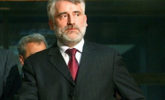 Një shqiptar zv.kryeministër dhe një kryeministër për shqiptarët