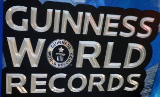Libri Guiness i rekordeve botërore erdhi si shkak i një debati për zogj