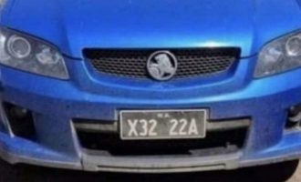 Në shikim të parë kjo targë makine duket tejet e pafajshme – Nuk është!