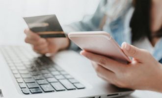 Kohë pandemie: 10 mënyra se si njerëzit po mashtrojnë të tjerët duke u zhvatur paratë