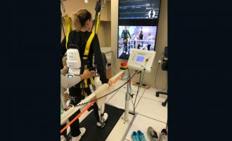 Exoskeletoni- zbulimi i ri që do të mundësojë njerëzve të paralizuar të lëvizin