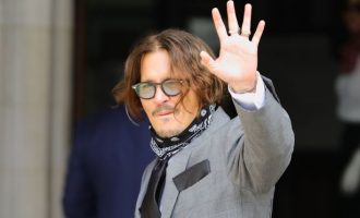 Johnny Depp pëson krizë financiare dhe hyn në borxhe