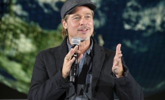 Në një botë para-pandemike, Brad Pitt na kishte paralajmëruar për maska