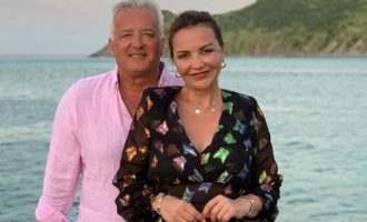 Nëse rastisë të jeni në Ulqin mund të hasni në prindërit e Rita Orës