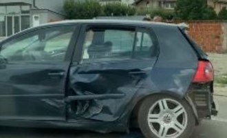 Dy të lënduar në një aksident trafiku afër Aeroportit të Prishtinës, policia jep detaje