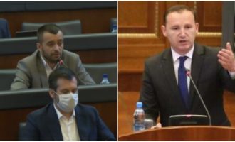 Arbër Rexhaj ia përmend Armend Zemajt postin e vëllait – ministri nuk përgjigjet