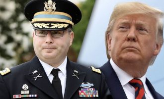 Hakmarrja e Trump: E pushon nga puna, pas dëshmisë kundër tij në Senat