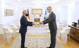 Thaçi pranon letrat kredenciale nga ambasadori i ri i Gjermanisë, ia përmend heqjen e vizave