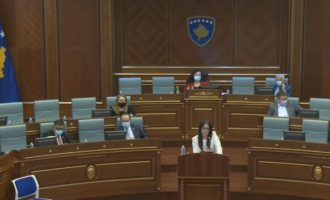 Përplasje e ashpër e ministres Haradinaj-Stublla me deputetët e LVV-së