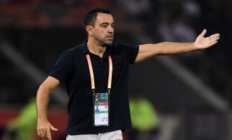 Xavi planifikon punën tek Barcelona
