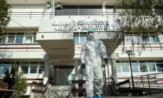 “Mosvaksinimi mund ta rrisë numrin e të infektuarve”, paralajmërohet sërish mbyllje