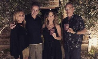 Tom Hanks dhe Rita Wilson tani zyrtarisht qytetarë grekë