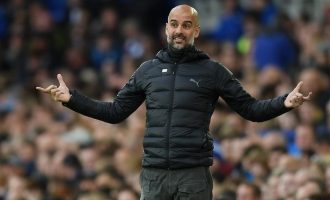 Manchester City përforcohet me një mbrojtës holandez