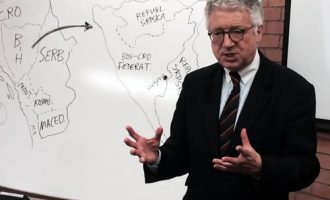 Petritsch: E pazakonshme, si doli aktakuza për Thaçin e Veselin