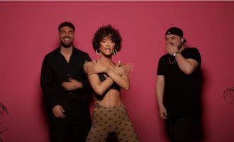 Detaji që na iku në videoklipin e fundit të Dafina Zeqirit